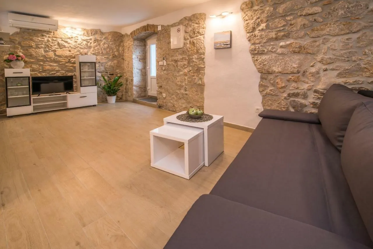 Apartments Tara Vrbnik Kroatien