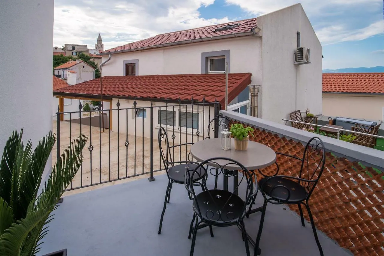 Apartments Tara Vrbnik