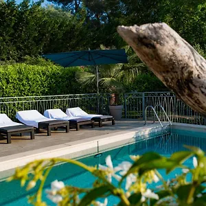 https://appartement-villa-daurore.fr-provencehotel.com